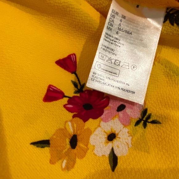 Cute Yellow Sundress - Picture 8 of 8